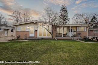 1222 N Fairview Ave, Lansing, MI 48912