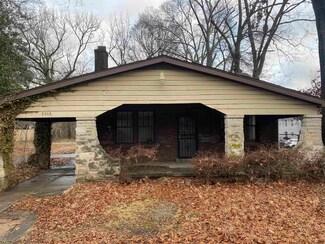 2212 S Parkway E, Memphis, TN 38114