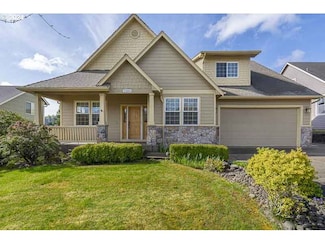 1504 Lakeview Dr, Silverton, OR 97381