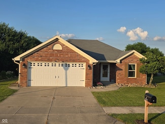 21 Watson Dr, Trafalgar, IN 46181