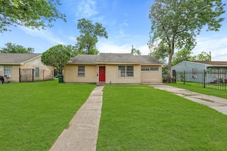 6314 Crestville St, Houston, TX 77033