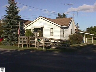 3199 Grove Rd, Standish, MI 48658
