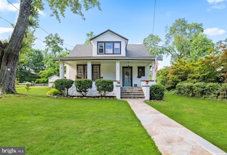 286 Waterloo St, Warrenton, VA 20186