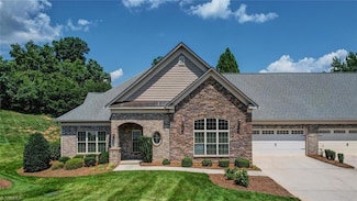 5430 Ggo Dr, Greensboro, NC 27406