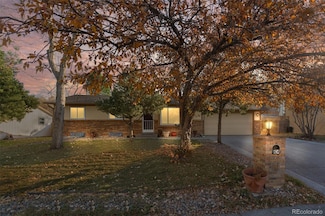 804 Oakwood Dr, Castle Rock, CO 80104