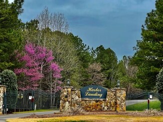 70 Landing Ct, Macon, NC 27551