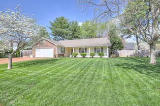 202 Crestlawn Place, Franklin, TN 37064