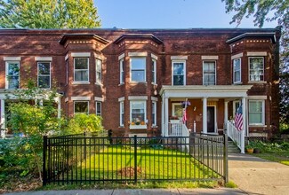 24 Linden St, Holyoke, MA 01040