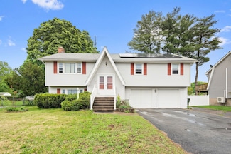12 Carpenter Dr, East Hartford, CT 06118