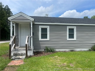 601 Pate Ave, Spring Lake, NC 28390