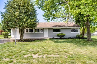 65 New Rd, Kendall Park, NJ 08824