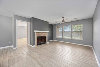 4907 Clover Ln, Pearland, TX 77584