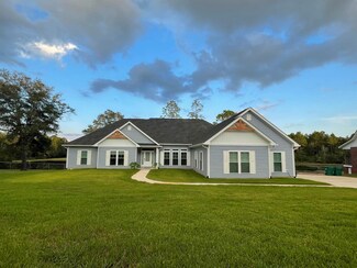 220 Hidden Lakes Trail, Defuniak Springs, FL 32433