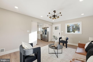 5716 Somerset Rd, Riverdale, MD 20737