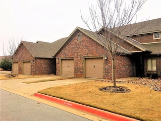 3226 W Montrail Place, Fayetteville, AR 72704