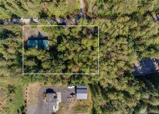 11054 Rasar Dr, Bow, WA 98232