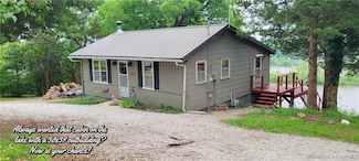 28767 Parkway Dr, Warsaw, MO 65355