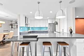 50 Longwood Ave Unit 1016-1017, Brookline, MA 02446