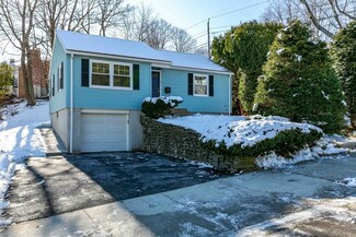 15 Nelson Place, Worcester, MA 01605