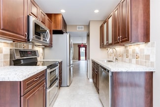 9806 NW 14th Ct Unit 2, Coral Springs, FL 33071