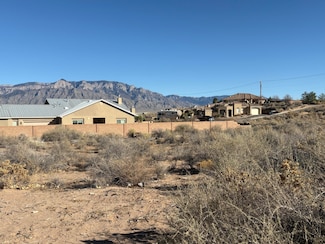 533 Rio Vista Dr NE, Rio Rancho, NM 87144