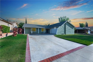2232 Hawk St, Simi Valley, CA 93065