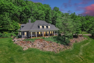 5594 Carters Creek Pike, Thompsons Station, TN 37179