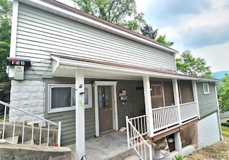 109 Coulter Alley, Conemaugh, PA 15909