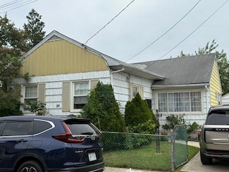 80 Biltmore Ave, Elmont, NY 11003