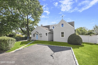 154 Henry St, Greenwich, CT 06830