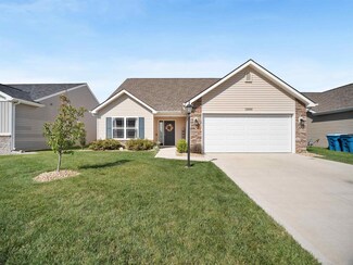 12880 Page Hill Ct, Fort Wayne, IN 46818