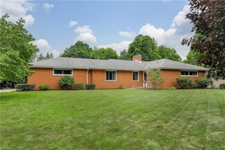 1535 Wilbur Dr NE, North Canton, OH 44720