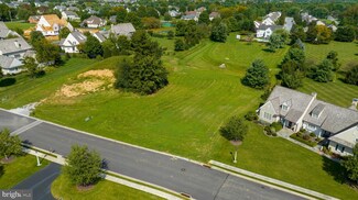 920 Bent Creek Dr, Lititz, PA 17543