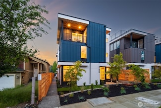 8825 Wallingford Ave N, Seattle, WA 98103
