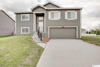 7707 N 88th St, Omaha, NE 68122
