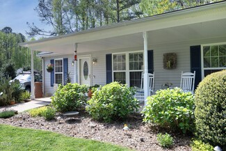38 Maple Cir, Pittsboro, NC 27312
