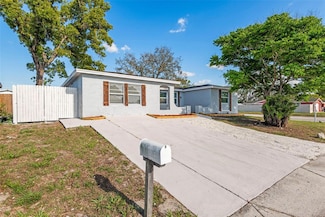 9216 Mark Twain Ln, Port Richey, FL 34668