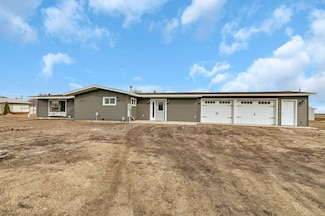 38 Commercial Ave, Villard, MN 56385