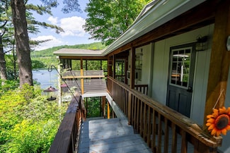 61 Black Bear Trail, Lake Santeetlah, NC 28771