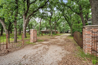 212 S Pearson Ln, Keller, TX 76248