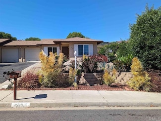 4536 Beverly Glen Dr, Oceanside, CA 92056