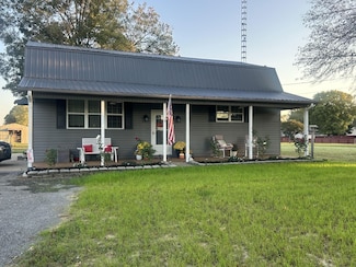 1800 Ozment Rd, Dyersburg, TN 38024