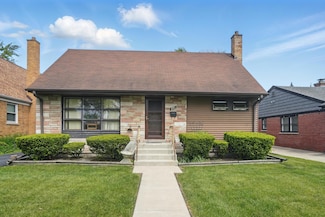 241 N Hamlin Ave, Park Ridge, IL 60068