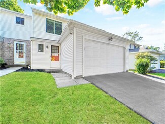 41 Bucklebury Hill, Fairport, NY 14450