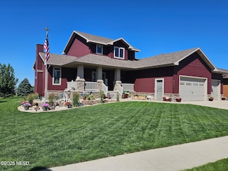 2235 Lucas Ln NW, Watertown, SD 57201