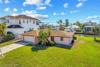 476 Seagull Ave, Naples, FL 34108