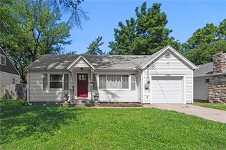 1304 6th Ave, Leavenworth, KS 66048
