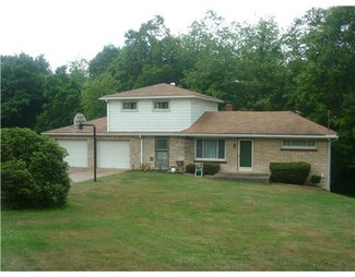 925 Mason Rd, Tarentum, PA 15084