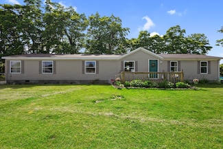2765 S Pinewood Dr, Knox, IN 46534