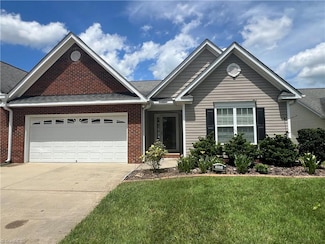 111 Braewyck Ln, King, NC 27021